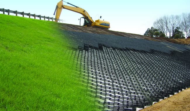 Geoweb — Proteção de talude com vegetação